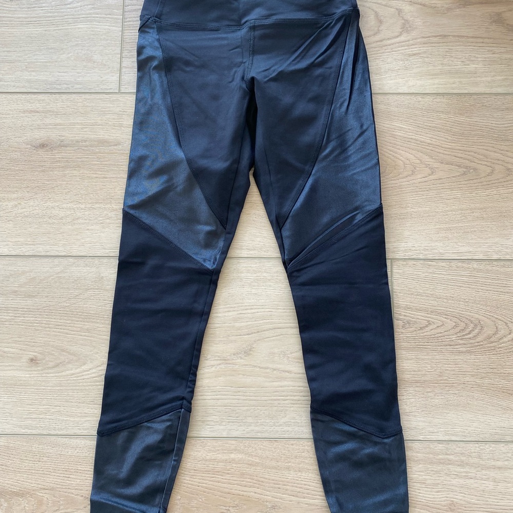 KORAL - Two toned Black Athletic Leggings